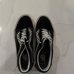 Men’s Vans Classic Black and White Sneakers with Velcro attachments